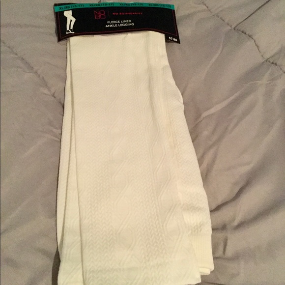 No Boundaries Pants - Leggings